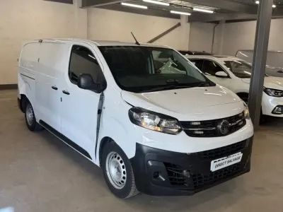 Used Vauxhall Vivaro 100 HP (73 kW) 2023 White MPV