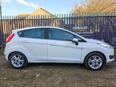 Used Ford Fiesta Zetec 2014 White Hatchback