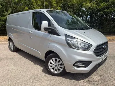 Used Ford Transit Custom Limited 130 HP (95 kW) 2023 Silver Van