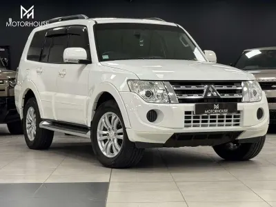 Used Mitsubishi Shogun 197 HP (144 kW) 2013 White SUV