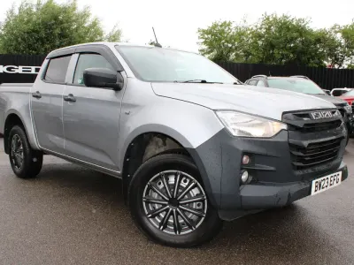 Used Isuzu D-Max 163 HP (119 kW) 2023 Silver Pickup