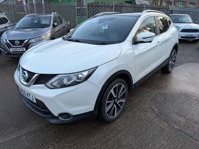 Used Nissan Qashqai S 110 HP (80 kW) 2015 White SUV