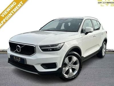 Used Volvo XC40 Momentum 2021 White SUV