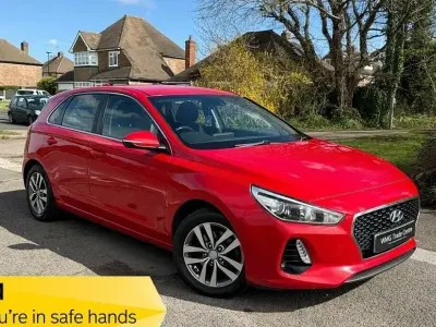 Second-hand Hyundai i30 SE 140 CP (102 kW) 2018 Roșu Hatchback