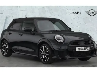 Usado Mini Cooper Hatch 156 CV (114 kW) 2024 Gris Utilitario