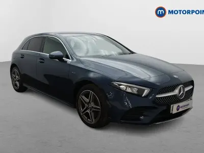 Usado Mercedes A250 AMG line 218 HP (160 kW) 2021 Azul Citadino