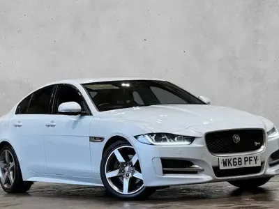 Used Jaguar XE R-Sport 179 HP (131 kW) 2019 Sedan