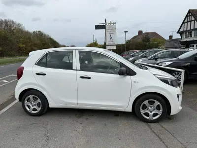 Used Kia Picanto 66 HP (48 kW) 2017 White Hatchback