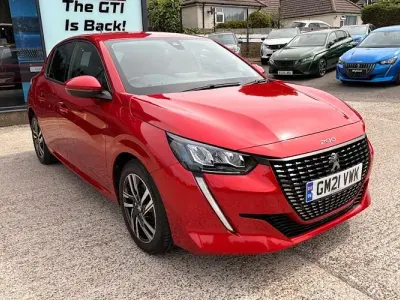 Used Peugeot 208 Allure 102 HP (75 kW) 2021 Red Hatchback