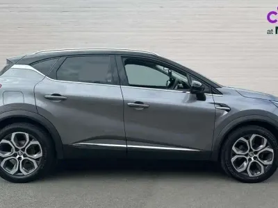 Used Renault Captur Techno 91 HP (66 kW) 2024 Grey/black SUV