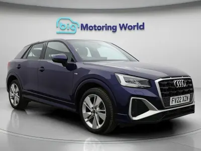 Begagnad Audi Q2 S-Line 150 HK (110 kW) 2022 Blå SUV