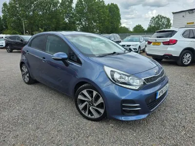 Used Kia Rio 90 HP (66 kW) 2016 Blue Hatchback