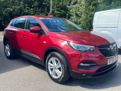 Used Vauxhall Grandland X S 130 HP (95 kW) 2020 Red SUV