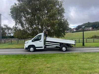 Maxus V90