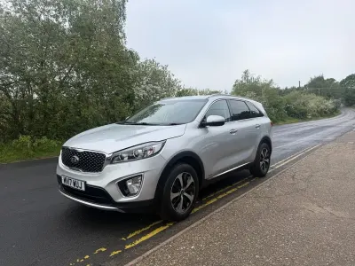 Used Kia Sorento 197 HP (144 kW) 2017 Silver SUV