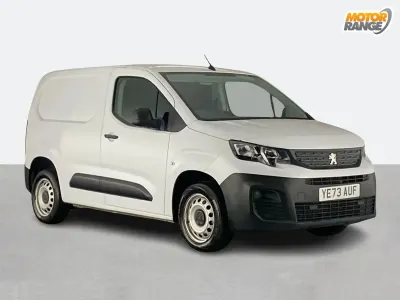 Used Peugeot Partner Premium 100 HP (73 kW) 2023 White MPV