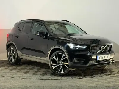 Used Volvo XC40 R-Design 150 HP (110 kW) 2018 Black SUV