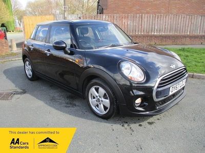 Used Mini Cooper D Hatch 116 HP (85 kW) 2017 Black Hatchback