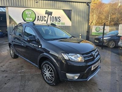 Black Used 2015 Dacia Sandero Lauréate Hatchback | £2,750 (Fair price)