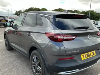 Used Vauxhall Grandland X SRi 130 HP (95 kW) 2021 Grey SUV