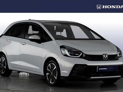 Used Honda Jazz Advance 122 HP (89 kW) 2023 Premium paint platinum white Hatchback