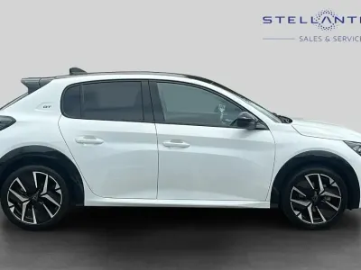 Used Peugeot 208 GT 99 HP (72 kW) 2025 White Hatchback