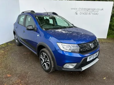 Usado Dacia Sandero Stepway 90 CV (66 kW) 2020 Azul Utilitario
