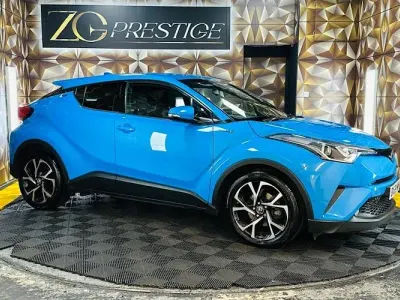 Second-hand Toyota C-HR Design 122 CP (89 kW) 2018 Albastru SUV