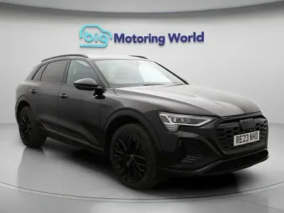 Usado Audi Q8 e-tron Black Edition 11 kW (15 HP) 2023 SUV