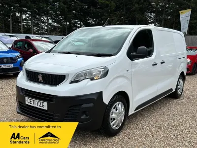 Used Peugeot Expert S 2021 White Van