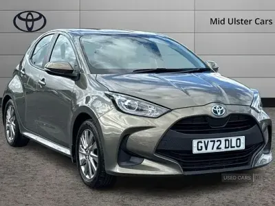 Second-hand Toyota Yaris Hybrid 2023 Maro Hatchback