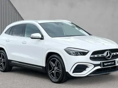 Käytetty Mercedes GLA200 Executive 163 HP (119 kW) 2025 Valkoinen Katumaasturi
