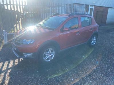 Red Used 2014 Dacia Sandero Lauréate Hatchback | £3,995 (Fair price)