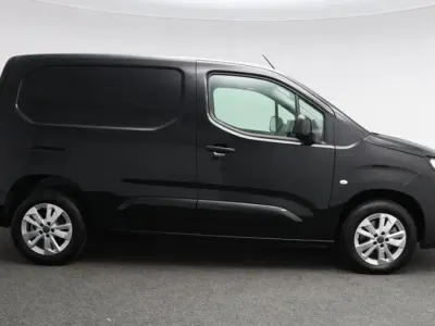 New Peugeot Partner 131 HP (96 kW) 2026 Black MPV