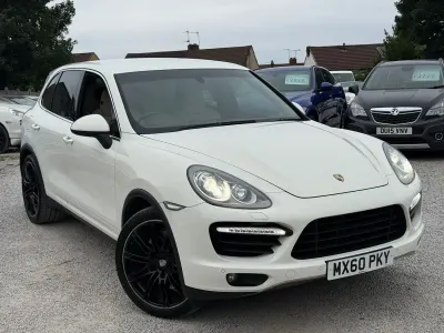 Used Porsche Cayenne Turbo 493 HP (362 kW) 2010 White SUV