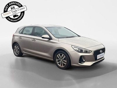 Used Hyundai i30 SE 110 HP (80 kW) 2017 White Hatchback