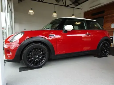 Usado Mini Cooper Hatch 136 HP (100 kW) 2014 Vermelho Citadino