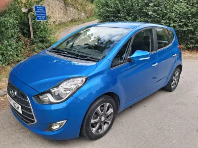 Used Hyundai ix20 SE 90 HP (66 kW) 2017 Blue Hatchback