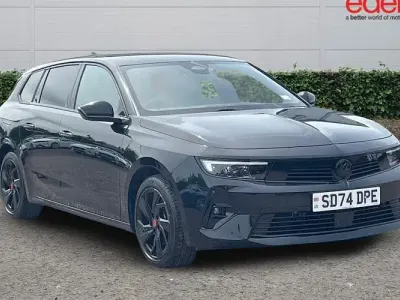 Used Vauxhall Astra 131 HP (96 kW) 2024 Black Estate