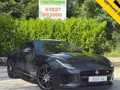 Usado Jaguar F-Type Chequered Flag 300 CV (220 kW) 2019 Gris Coupe