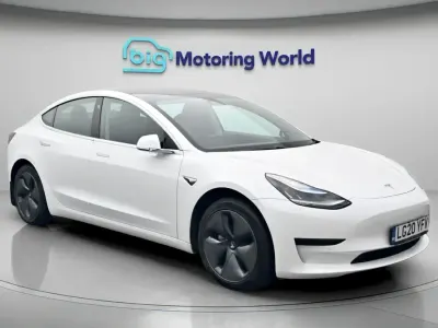 Used Tesla Model 3 Standard Range 239 kW (325 HP) 2020 White Sedan