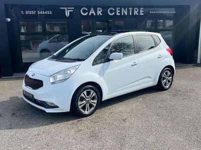 Used Kia Venga 128 HP (94 kW) 2016 White Hatchback