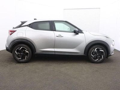 Used Nissan Juke N-Connecta 114 HP (83 kW) 2023 Silver SUV