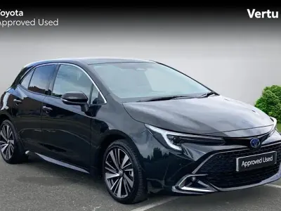 Used Toyota Corolla Design 140 HP (102 kW) 2025 Black Hatchback