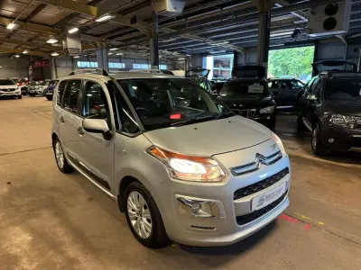 Usado Citroën C3 Picasso Exclusive 100 CV (73 kW) 2015 Plateado Monovolumen