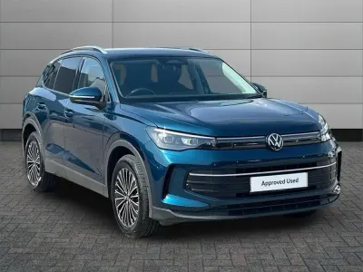 Second-hand VW Tiguan Match 150 CP (110 kW) 2024 Albastru SUV