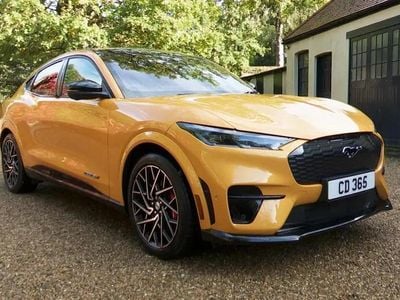 Used Ford Mustang Extended Range 487 HP (358 kW) 2021 White Estate