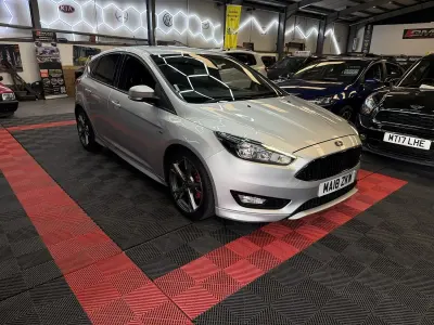 Used Ford Focus ST-Line X 120 HP (88 kW) 2018 Silver Hatchback