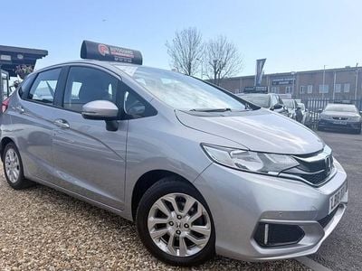 Used Honda Jazz SE 102 HP (75 kW) 2018 Silver Hatchback