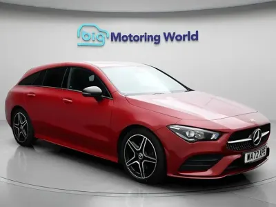 Usado Mercedes CLA180 Shooting Brake Executive 136 HP (100 kW) 2022 Vermelho Carrinha